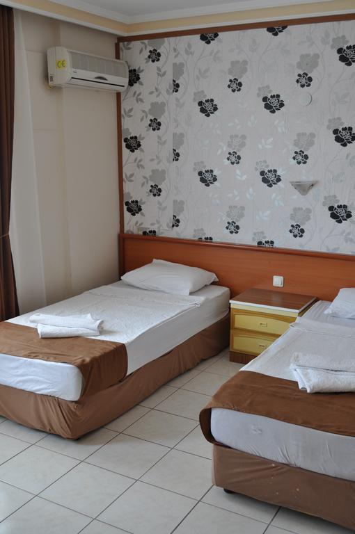 Moonlight Hotell 3*